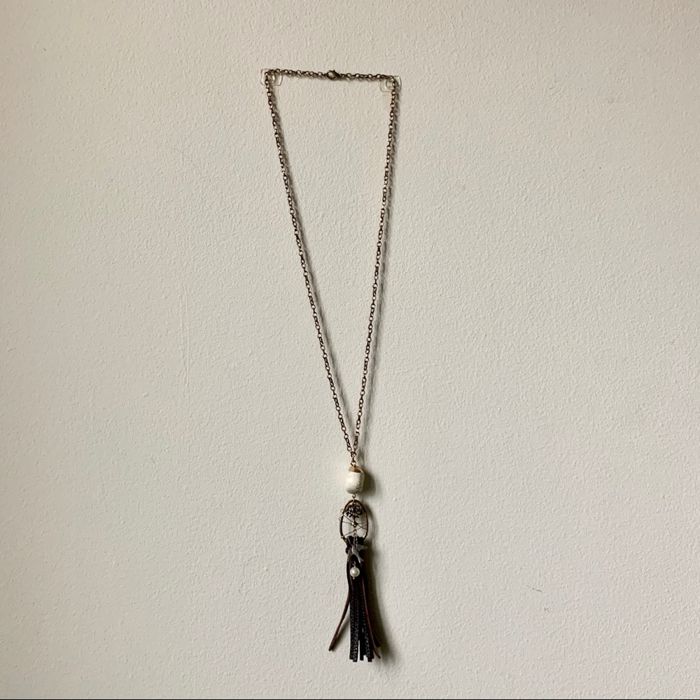 EUC Tassel Necklace